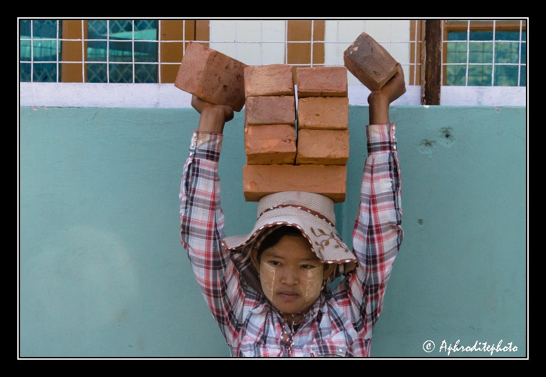 Myanmar portraits 094